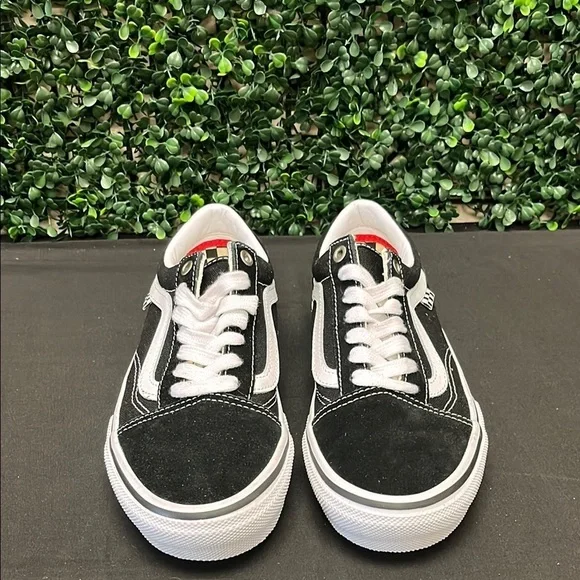 VANS OLD SKOOL SKATE SHOE BLACK/WHITE - 5.5 - Picture 2 of 3